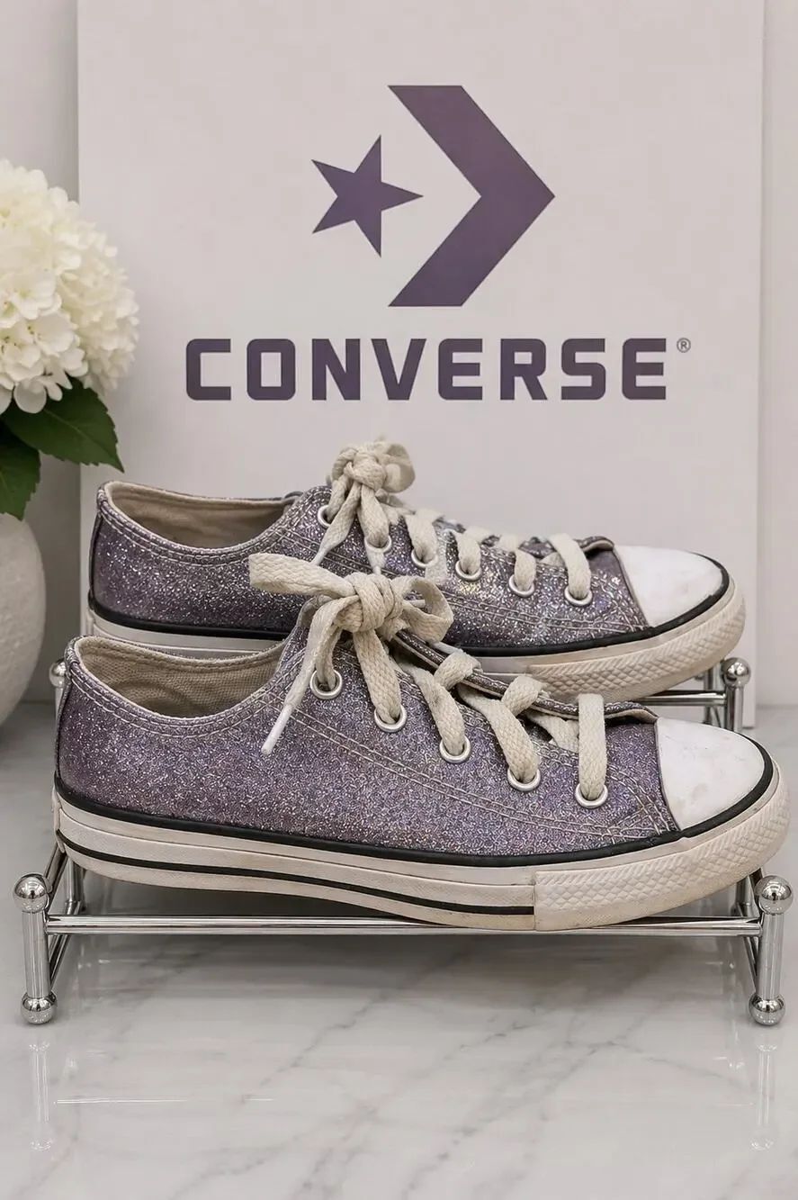 Converse Chuck Taylor All Star Glitter Low Top Junior Size 1 Purple 668468C